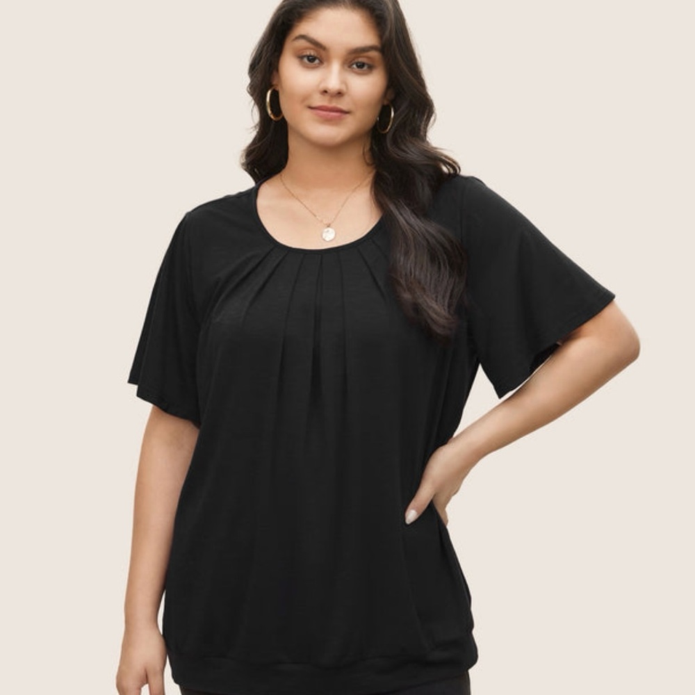 NWT BloomChic women’s black shirt- size 14-16